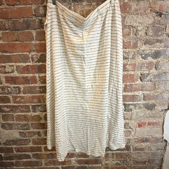 CATO • White Stripe Faux Wrap Maxi Skirt • Ladies Plus Size 18/20W - Picture 2 of 12